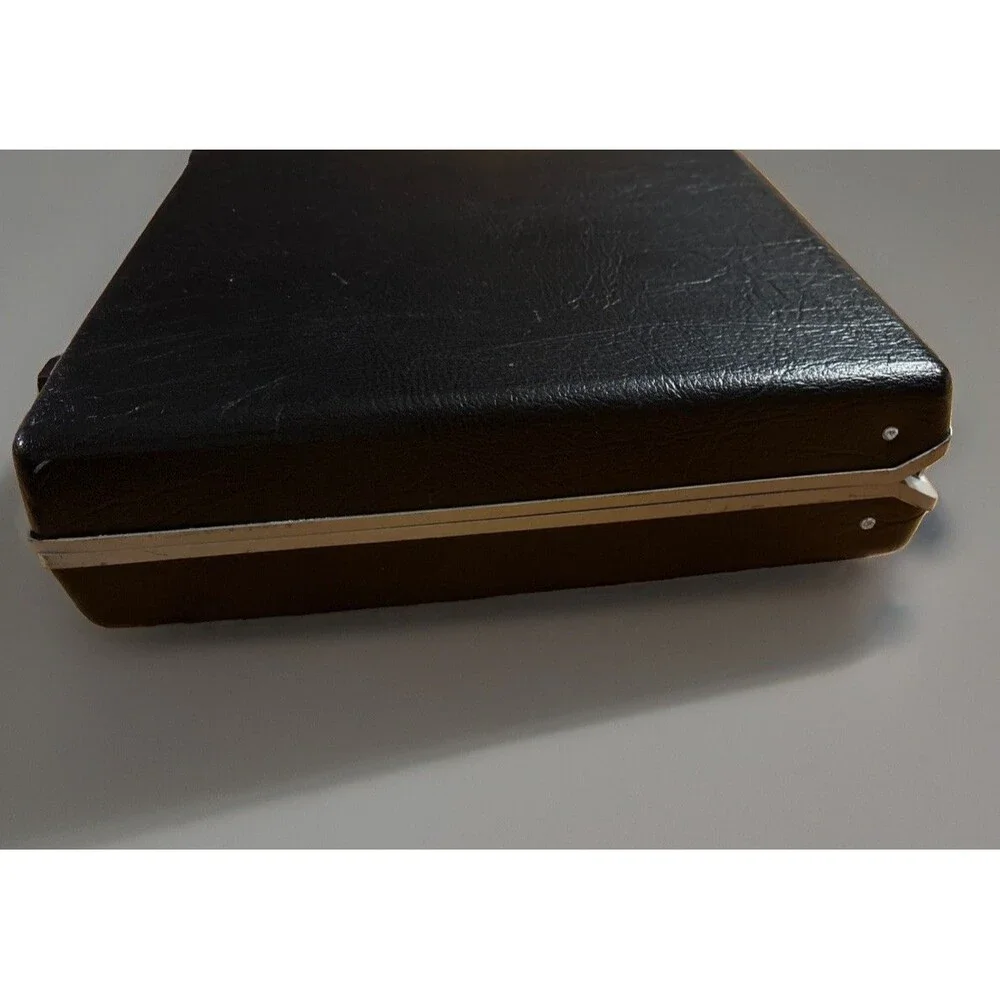 Vintage 1970’s Samsonite Black Hard Shell Briefcase Attaché No Key 18”x 12”x3.5”